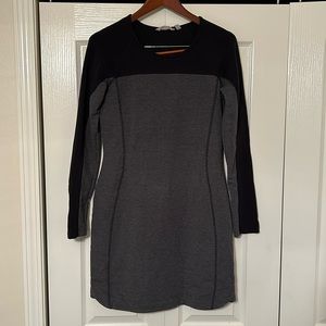 Athleta Omega Long Sleeve Stretchy Black Gray Dress - Size Small